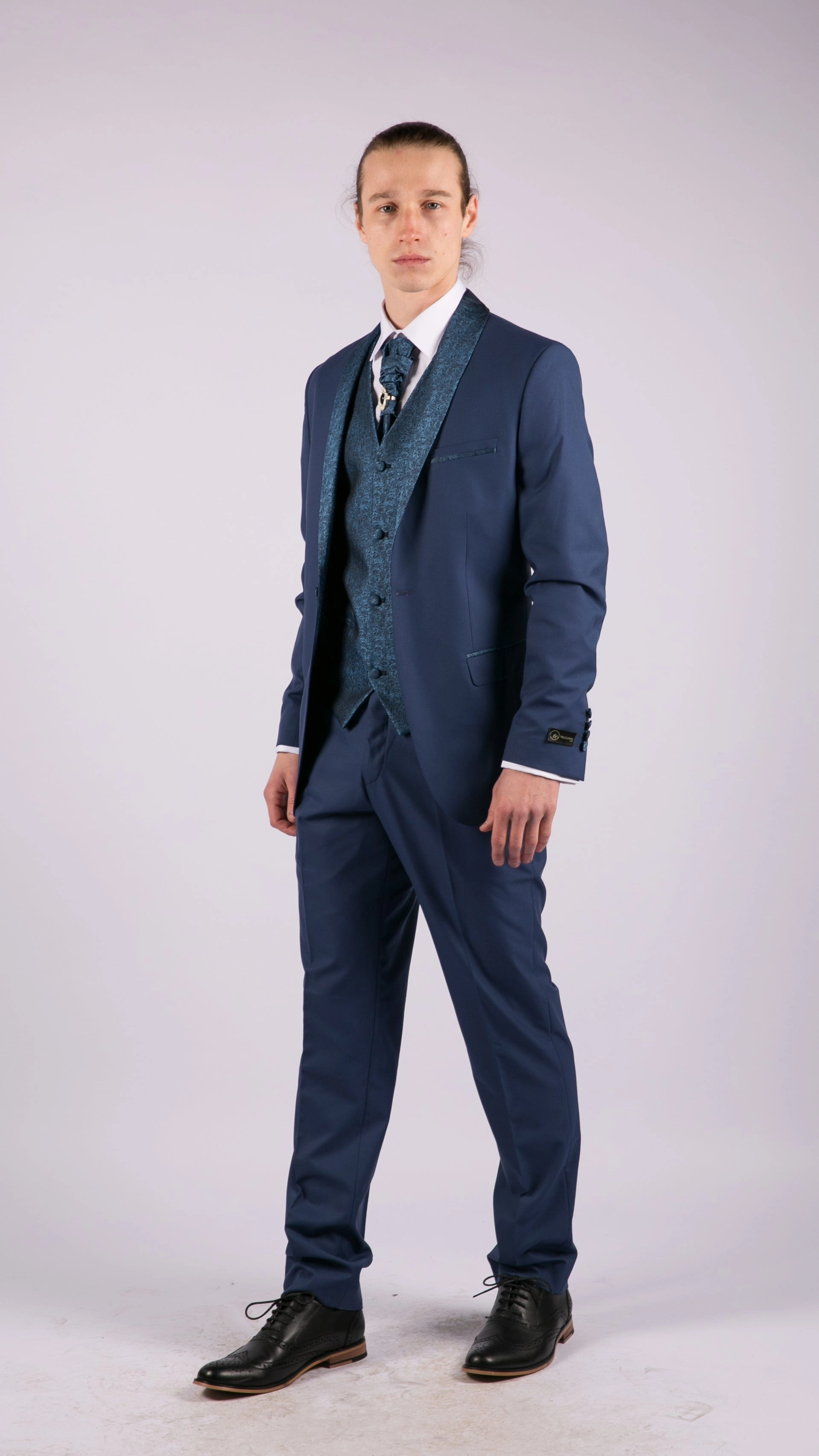 4 Piece Wedding Suit Groom Cravat |