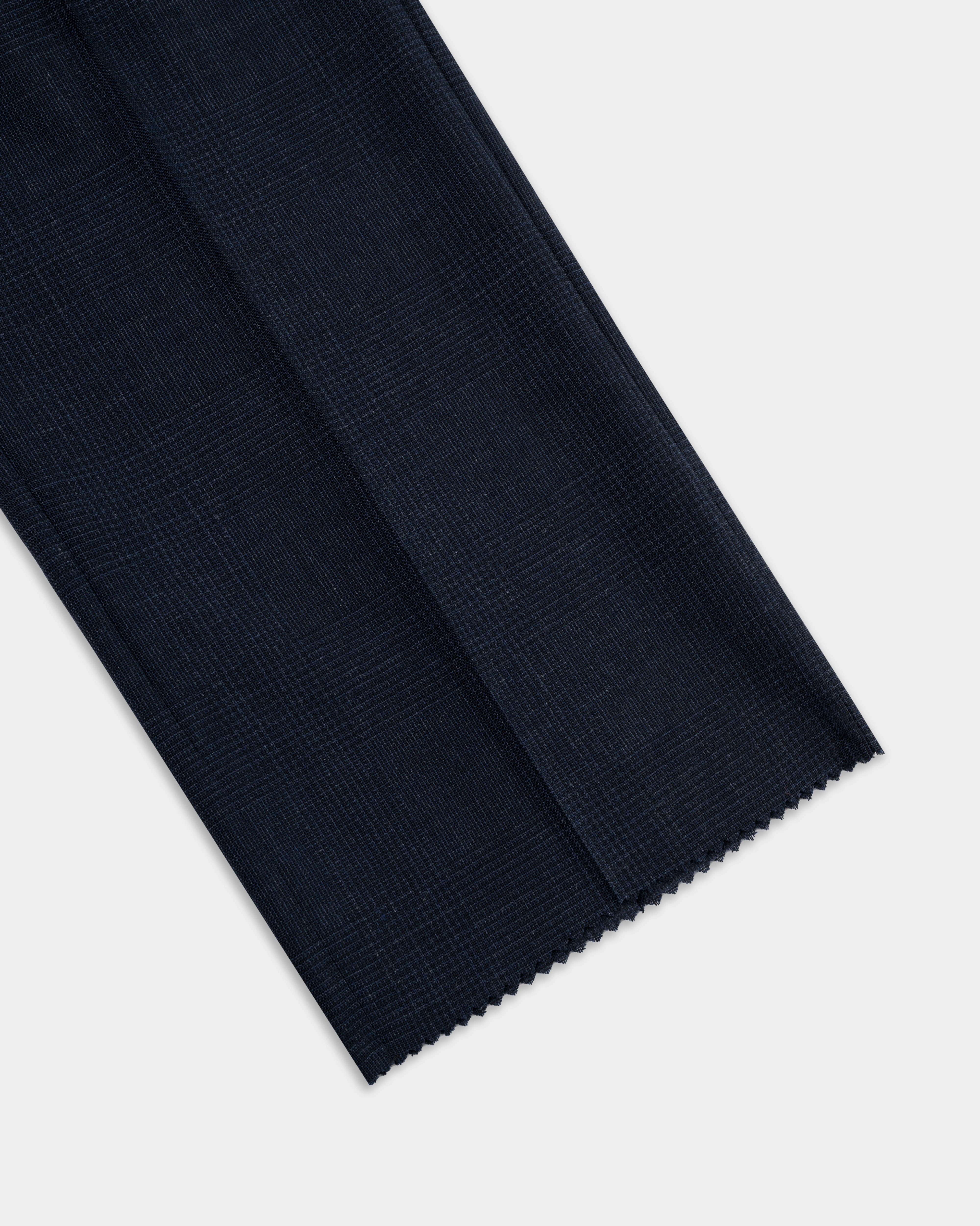NAVY MUTED PLAID SOFT-MAKE SUIT