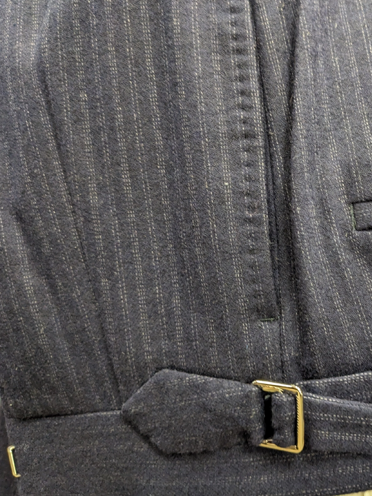 Ralph Lauren Purple Labels Mens 38L Navy Blue Pinstriped 3 Button 100% Wool Suit